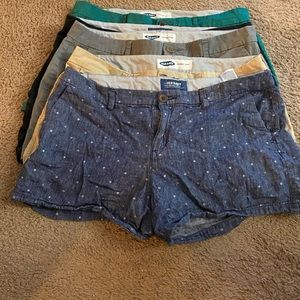 5 pairs of Old Navy shorts